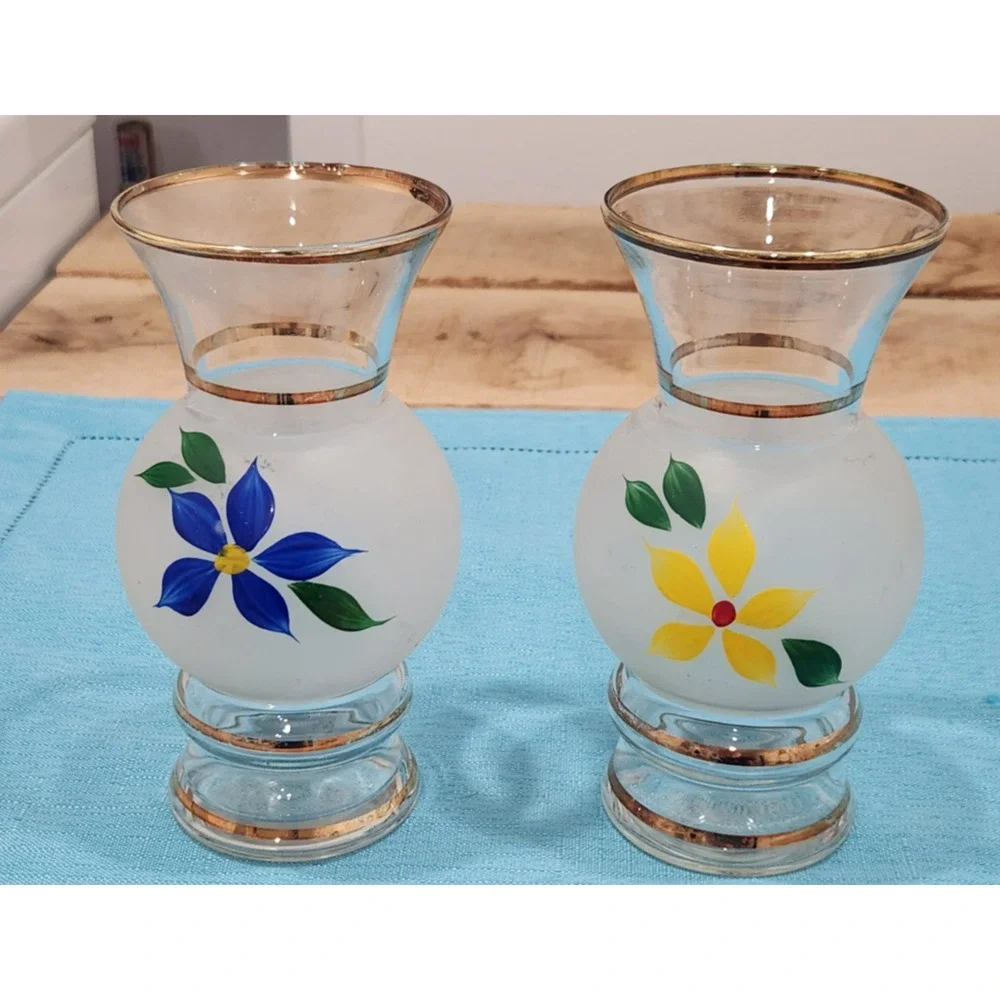 Bartlett Collins Set of 2 Frosted Handpainted Bud Vases W/ Gold Trim Vintage